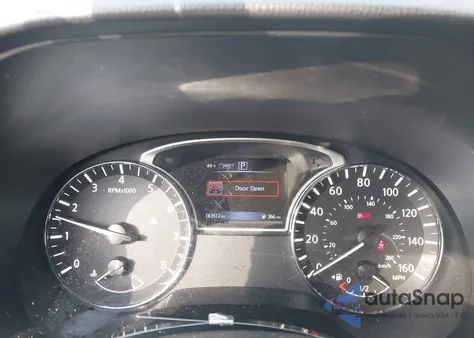 2016 Nissan Pathfinder Sv z USA, uszkodzony, nr VIN 5N1AR2MM4GC668312